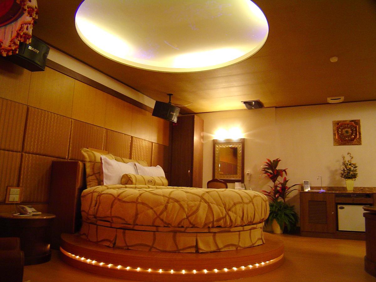 Daniel Spa Motel Pingzhen Dış mekan fotoğraf